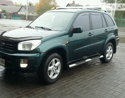 Toyota RAV4 2003 года