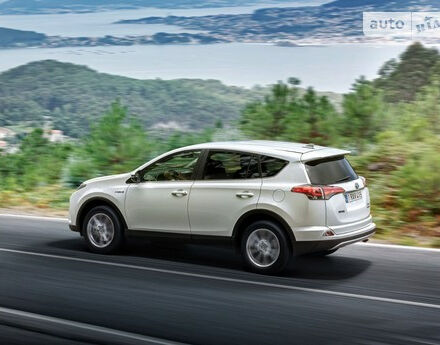Toyota RAV4 2013 года