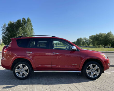 Toyota RAV4 2009 года - Фото 2 авто