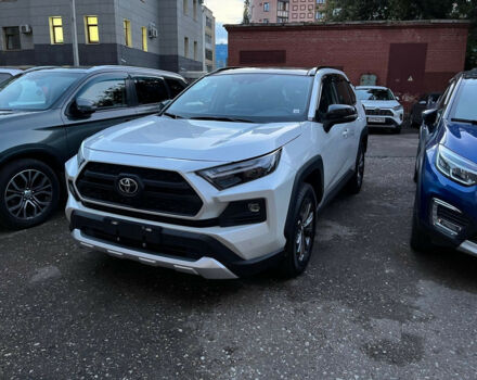 Toyota RAV4 2024 года