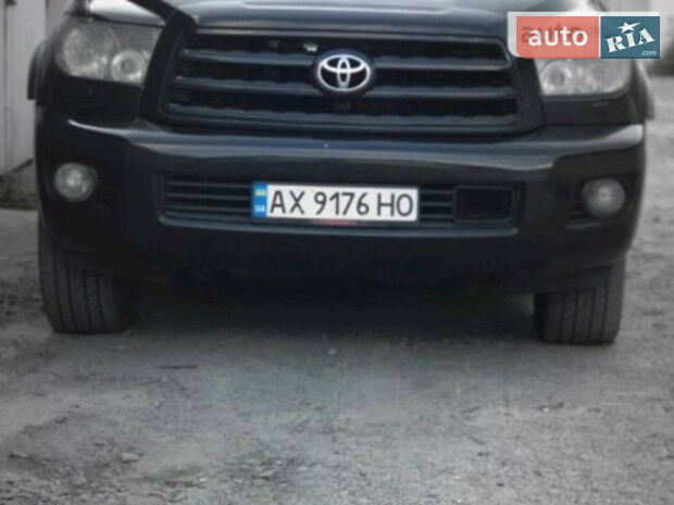 Toyota Sequoia 2008 года