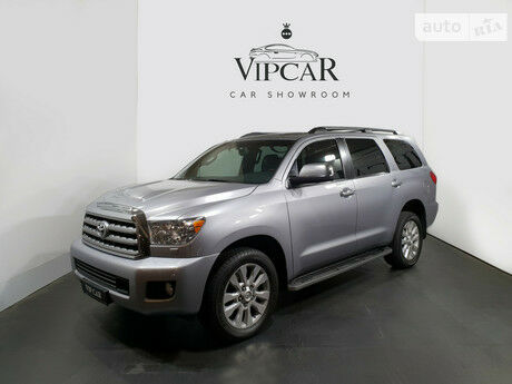 Тойота Секвойя 2010 року Toyota Sequoia 2010 року