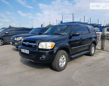 Фото на відгук з оцінкою 4.6   про авто Toyota Sequoia 2005 року випуску від автора “Гарри” з текстом: Машина заслуживает внимания , расход газа ср 17 , мягкая , клиренс 27 см крузак курит . Был на Др...