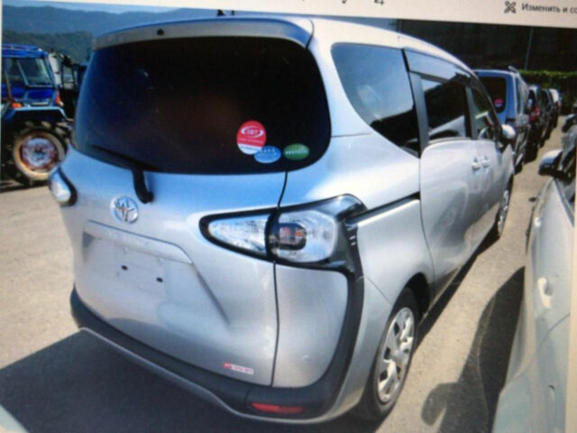 Toyota Sienna 2017 года