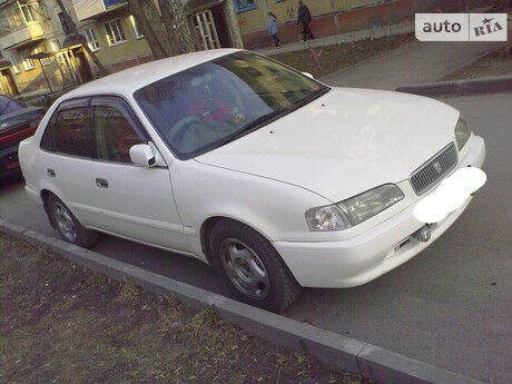 Тойота Спринтер 1998 года Toyota Sprinter 1998 года
