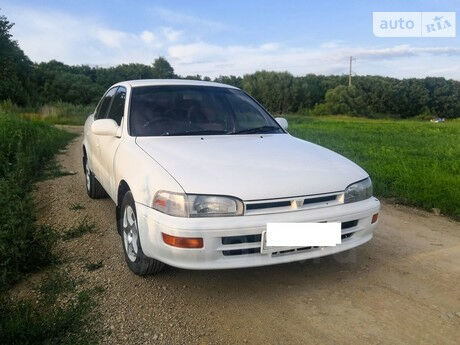 Toyota Sprinter 1996 року