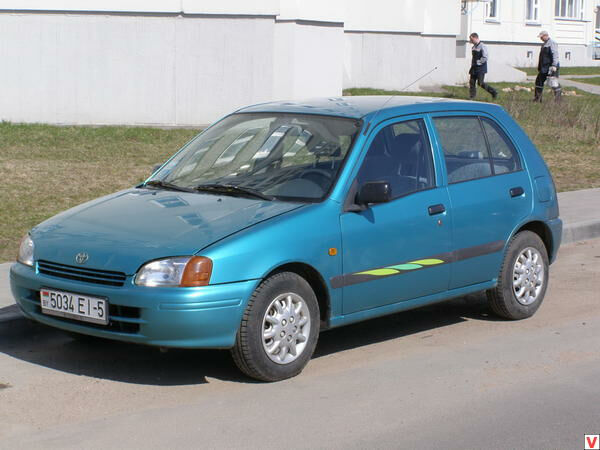 Toyota Starlet 1996 года