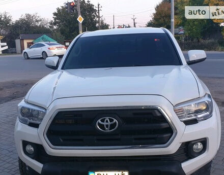 Toyota Tacoma 2016 года