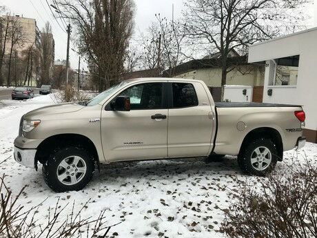 Toyota Tundra 2008 года