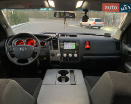 Toyota Tundra 2011 года - Фото 3 авто