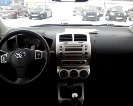 Toyota Urban Cruiser 2009 року - Фото 7 автомобіля