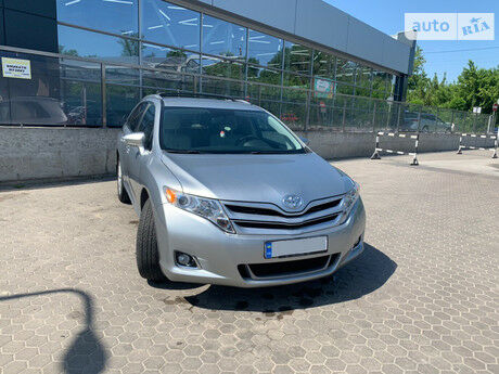 Тойота Венза 2015 року Toyota Venza 2015 року