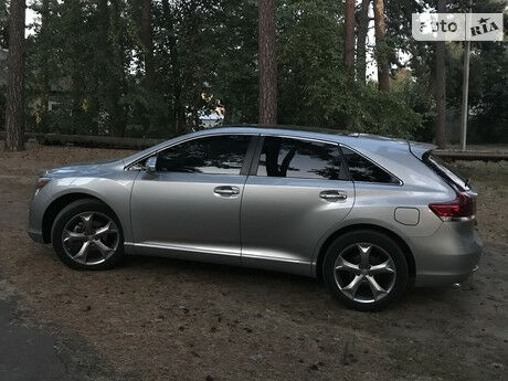 Toyota Venza 2014 года