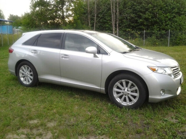 Toyota Venza 2011 года