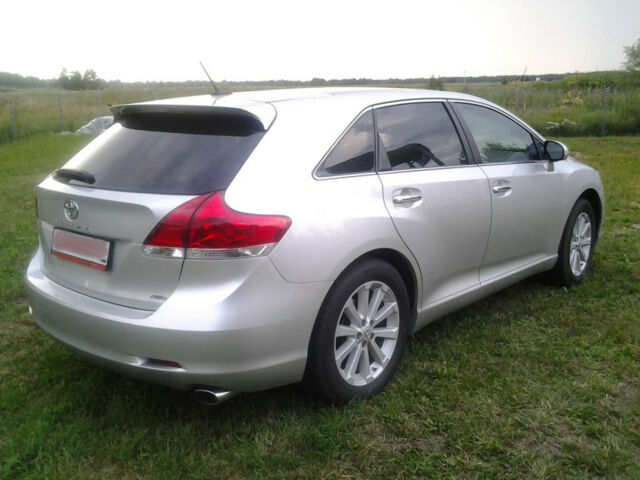 Toyota Venza 2011 року