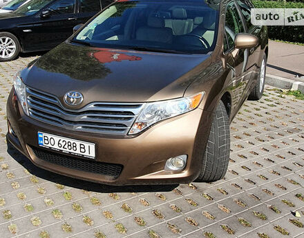 Toyota Venza 2011 року