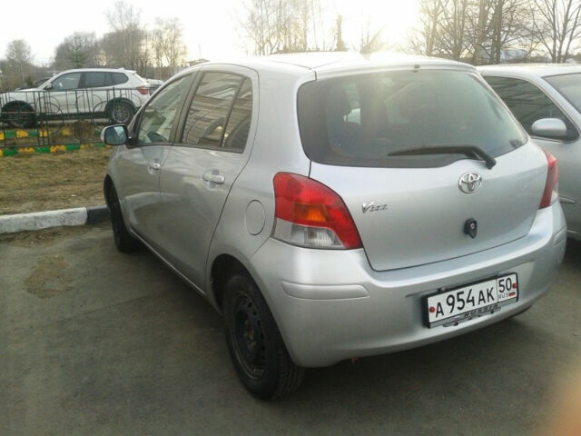 Toyota Vitz 2008 года