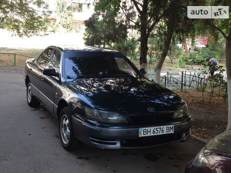 Toyota Windom 1992 года