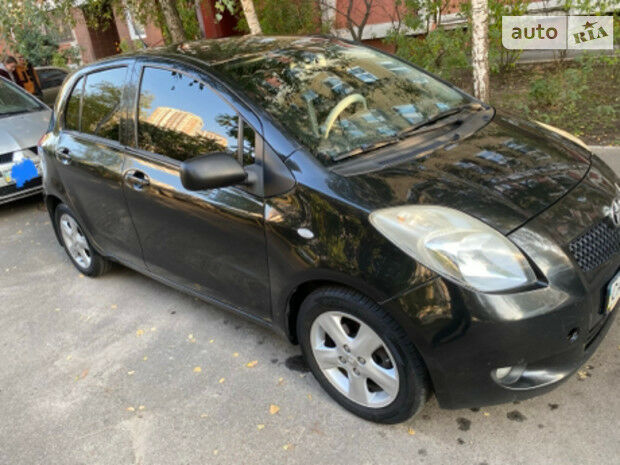 Toyota Yaris 2008 года