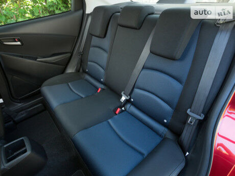 Тойота Ярис 2003 года Toyota Yaris 2003 года