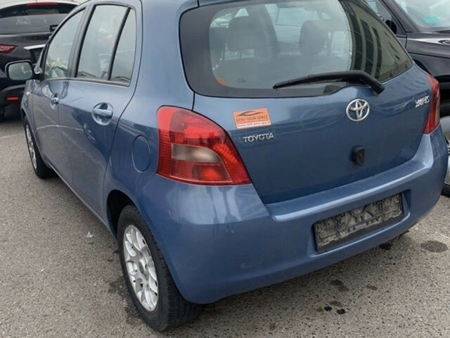 Toyota Yaris 2006 року