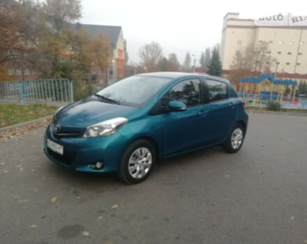 Toyota Yaris 2011 року