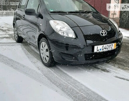 Toyota Yaris 2008 року