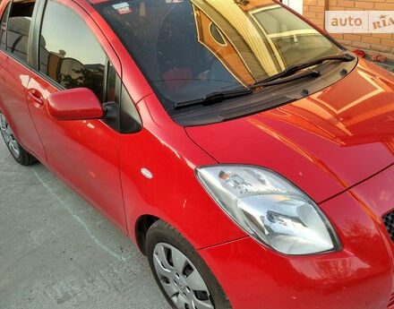 Toyota Yaris 2007 года