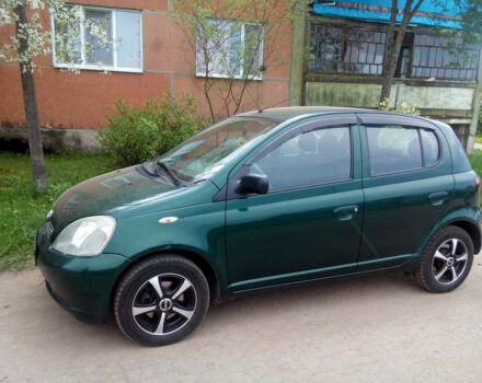 Toyota Yaris 2002 року