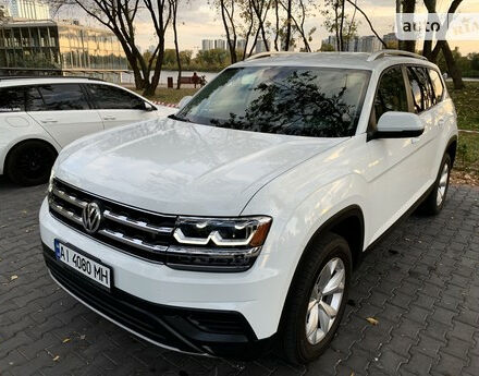 Фото на відгук з оцінкою 4.6   про авто Volkswagen Atlas 2019 року випуску від автора “Александр” з текстом: Тихий, мягкий, комфортнейший. Очень динамичный с 3.6 мотором. Те, кто пишет , что слабая шумоизол...