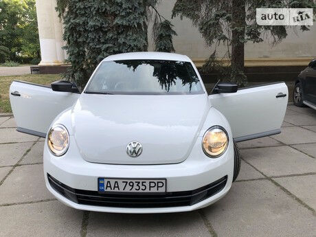 Volkswagen Beetle 2015 года