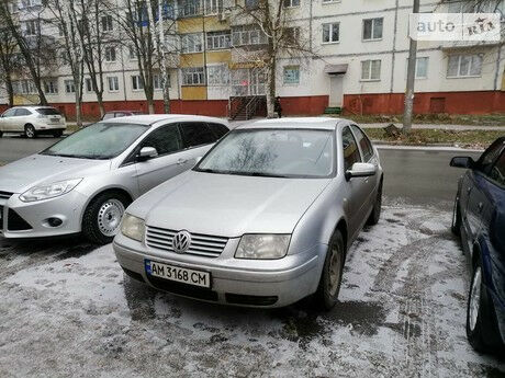 Volkswagen Bora 2000 року