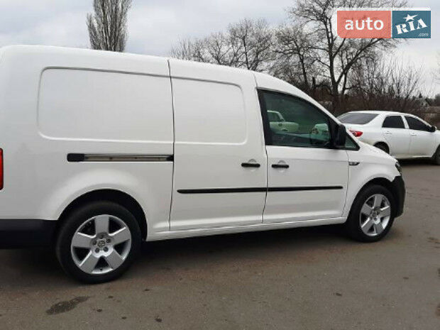 Volkswagen Caddy груз. 2015 року