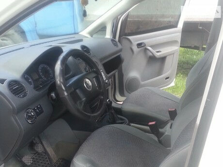 Фольксваген Кадди груз.-пасс. 2004 года Volkswagen Caddy груз.-пасс. 2004 года