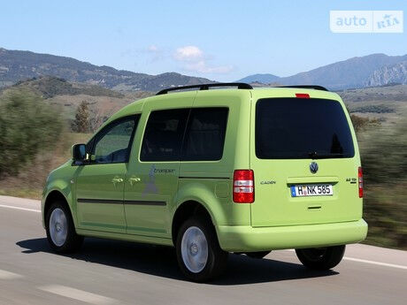 Фольксваген Кадди груз.-пасс. 2007 года Volkswagen Caddy груз.-пасс. 2007 года