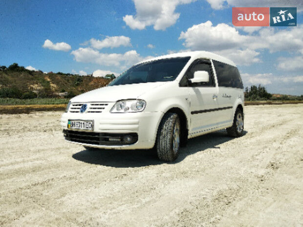 Volkswagen Caddy пасс. 2006 року