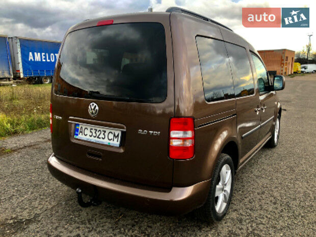 Volkswagen Caddy пасс. 2013 року