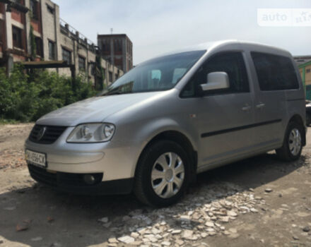 Фото на отзыв с оценкой 4.4 о Volkswagen Caddy пасс. 2009 году выпуска от автора "Антон" с текстом: До этого ездил на Фольксвагене Т4 Грузовом и решил обновиться, на что-то более семейное. На седан...