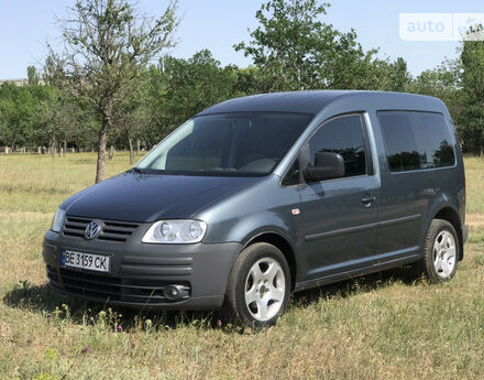 Volkswagen Caddy пасс. 2008 года