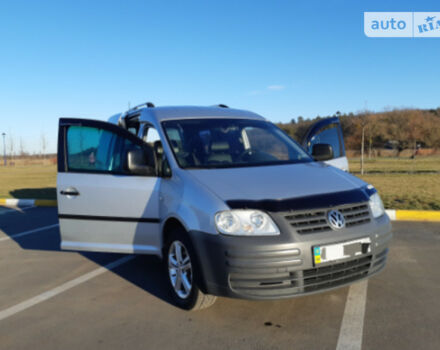 Volkswagen Caddy пасс. 2005 року