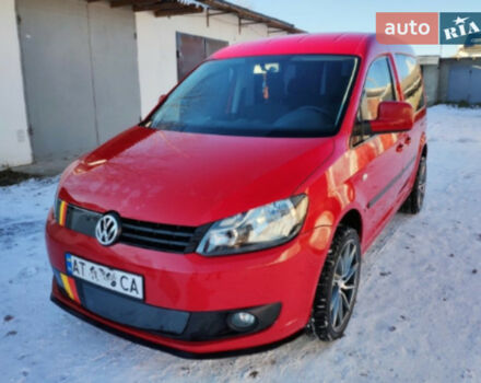 Volkswagen Caddy пасс. 2012 року