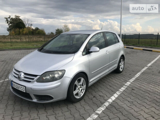 Volkswagen Golf Plus 2005 року