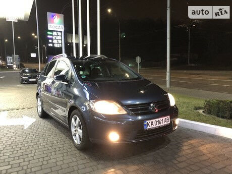 Фольксваген Гольф Плюс 2007 года Volkswagen Golf Plus 2007 года