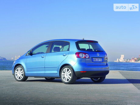 Фольксваген Гольф Плюс 2008 года Volkswagen Golf Plus 2008 года