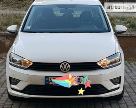 Фото на відгук з оцінкою 5   про авто Volkswagen Golf Sportsvan 2016 року випуску від автора “Олег” з текстом: Великий Golf , при рості 192см я ,мюсидячи ззаду до передні сідушок навіть не торкаюсь коліінами ...