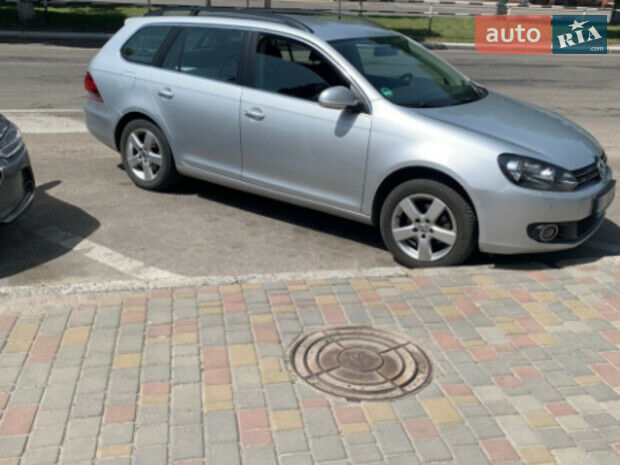 Volkswagen Golf VI 2011 года