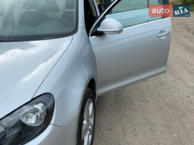 Volkswagen Golf VI 2011 года