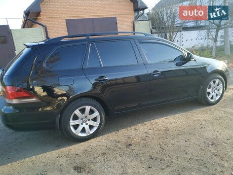 Volkswagen Golf VI 2011 року