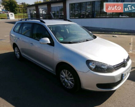 Volkswagen Golf VI 2010 года - Фото 2 авто