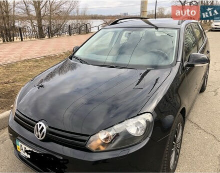 Volkswagen Golf VI 2011 року